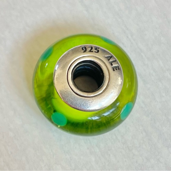 Pandora Retired Pandora Green Polka Dot Murano Charm - Picture 4 of 6